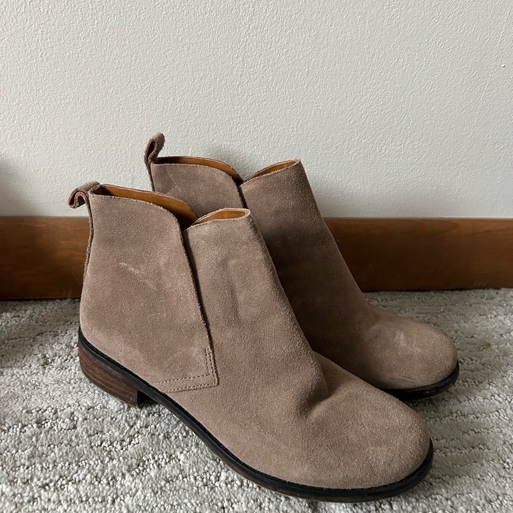 Lucky brand Tan Ankle Boots 7.5